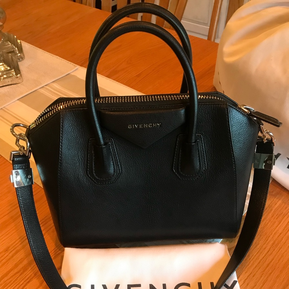Givenchy Antigona Small